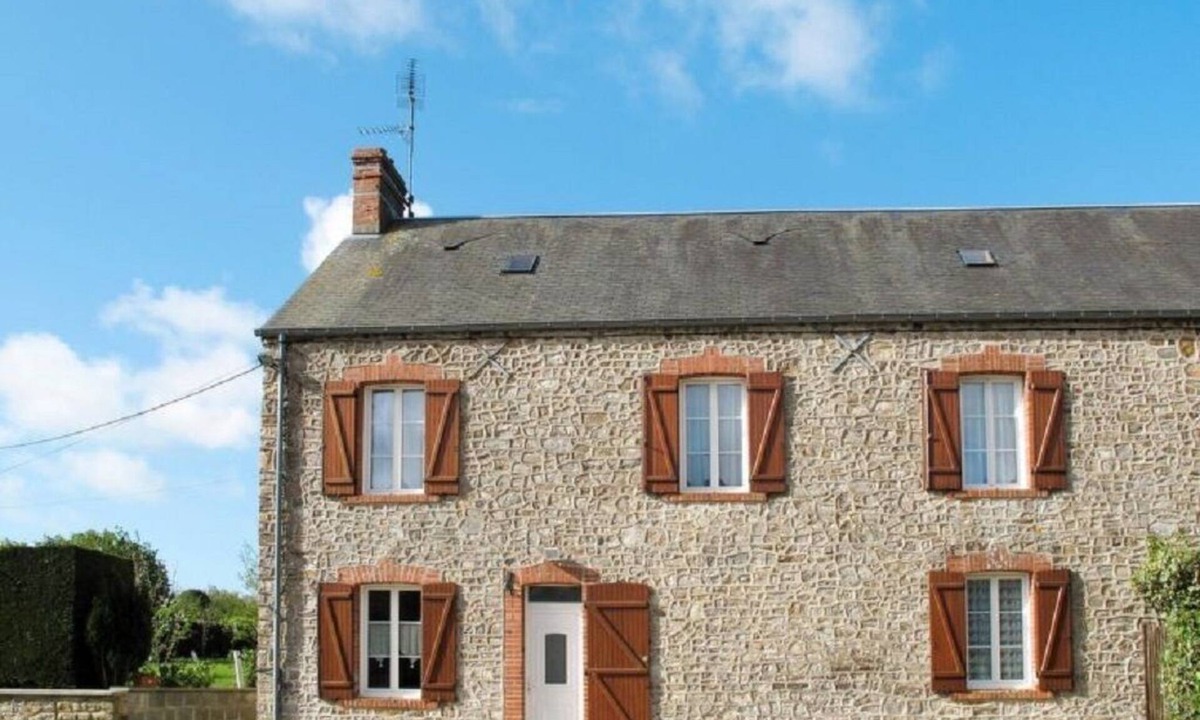 Saint-Maurice-en-Cotentin Apartment | Typical Norman house in the heart of Cotentin