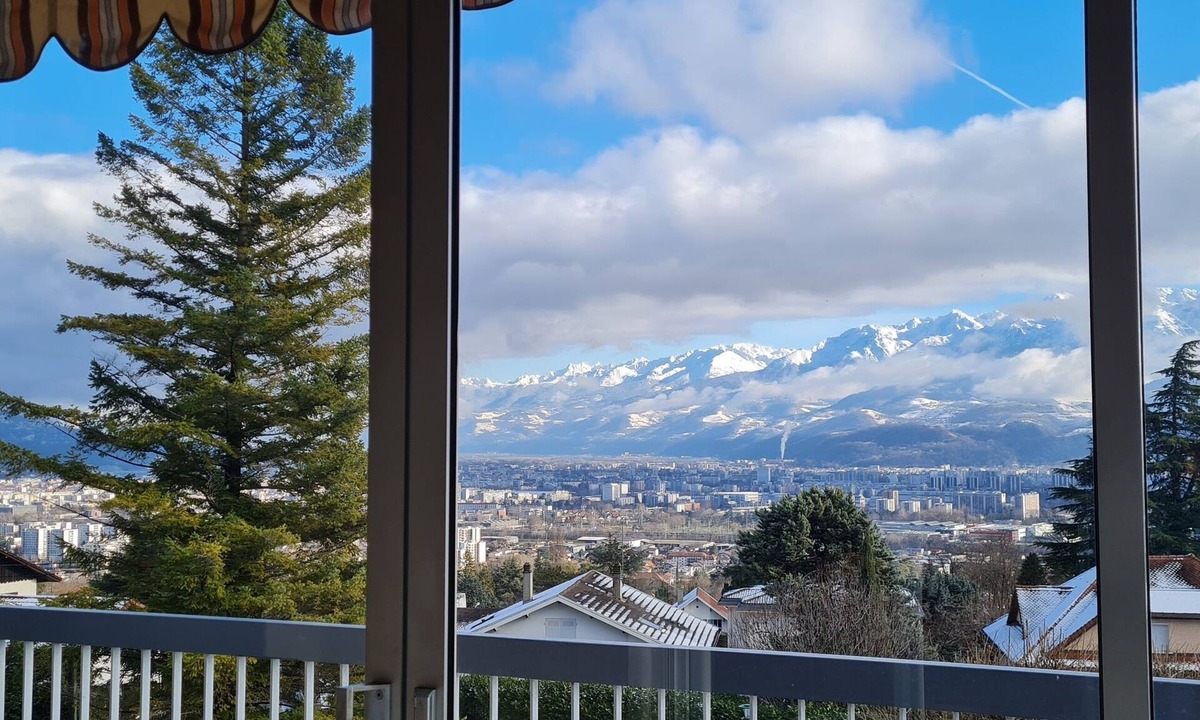 Seyssins House | Un Balcon sur les Alpes 2