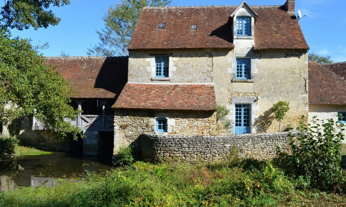 Scoury Cottage | Unique 15th Century Mill with Enclosed Garden