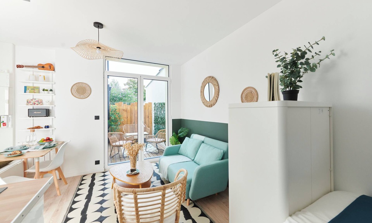 Ronchin Apartment | Univers Studio with a private terrace, 2' from Lille