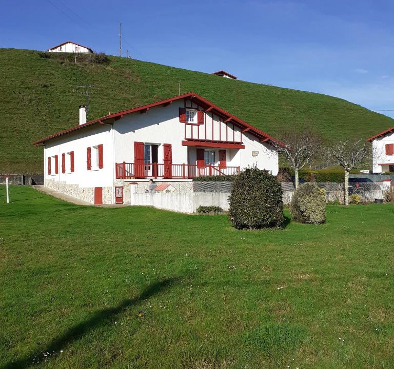 Saint-Pee-sur-Nivelle Apartment | UR ONDOAN - Appartement Saint Pée sur Nivelle