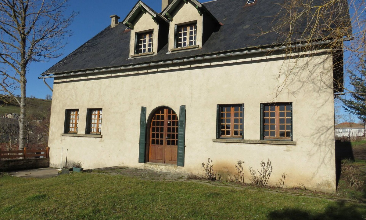 Allanche House | VACANCES VERTES DANS LE CEZALLIER A 25 KMS DU LIORAN