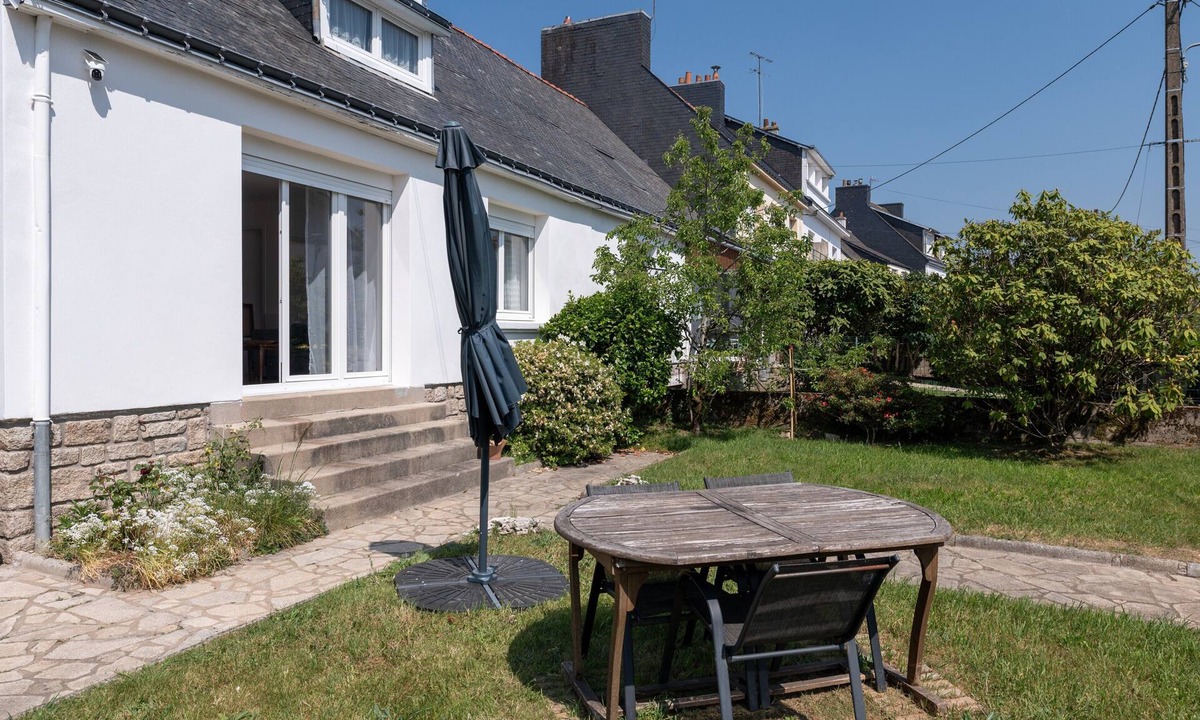 Plouay House | Vacation home between land and sea