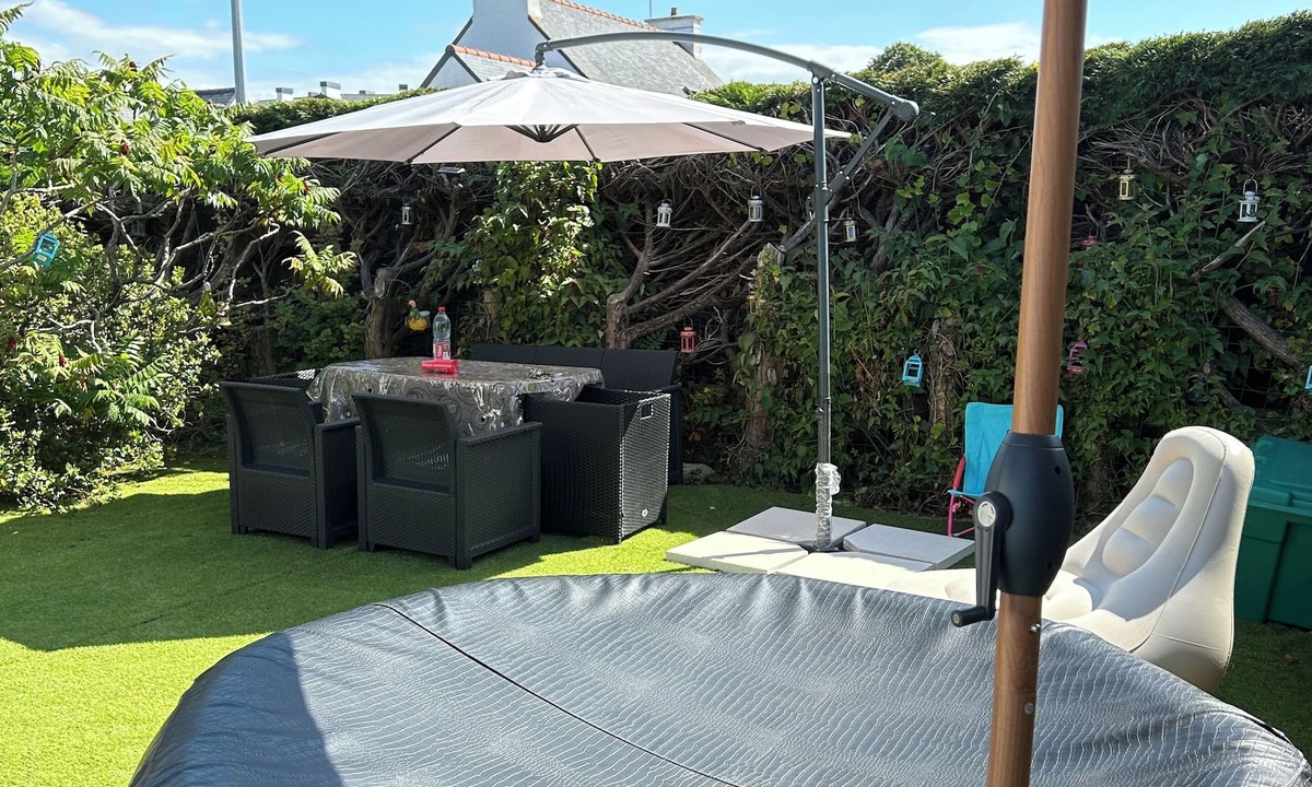 Lannion House | Vacation Home Comfortable Spa Pool Garden