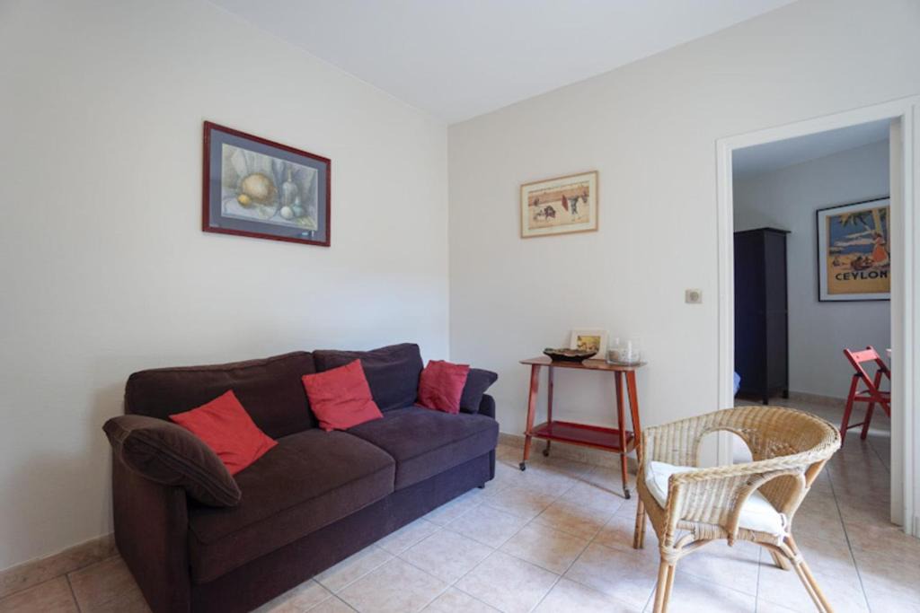 Quartier de la Salpetriere Apartment | Very calm apt with YARD in PLACE D'ITALIE