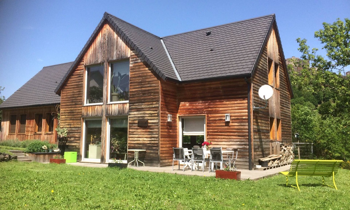 Murol House | very spacious house with terraces, large gardens and sauna