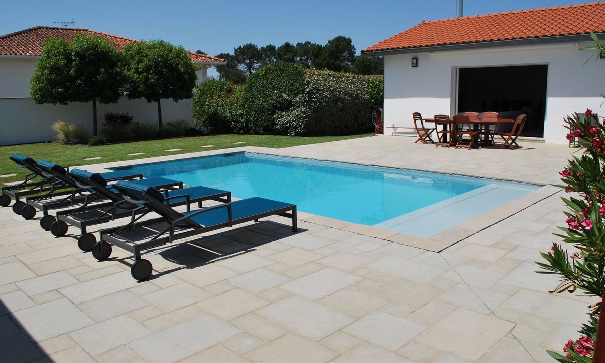 Ondres Villa | Villa 4* between Hossegor and Biarritz-4bedrooms air-conditioning-near beach-heated pool