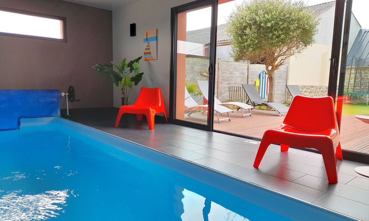 Plouescat Villa | Villa 4*private indoor pool 29°/Trampoline/Kayaks/Bikes/100m beach and GR34