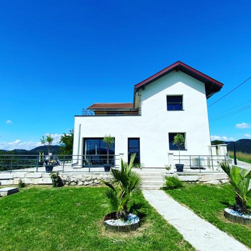 Belley Villa | Villa Bellevue