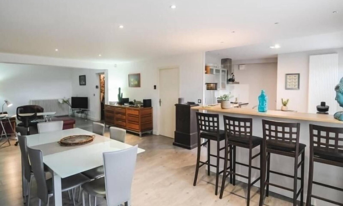 Chateauroux Villa | Villa Châteauroux, 2 bedrooms, 6 persons
