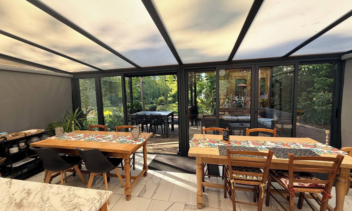 Cenon-sur-Vienne House | villa du beau port