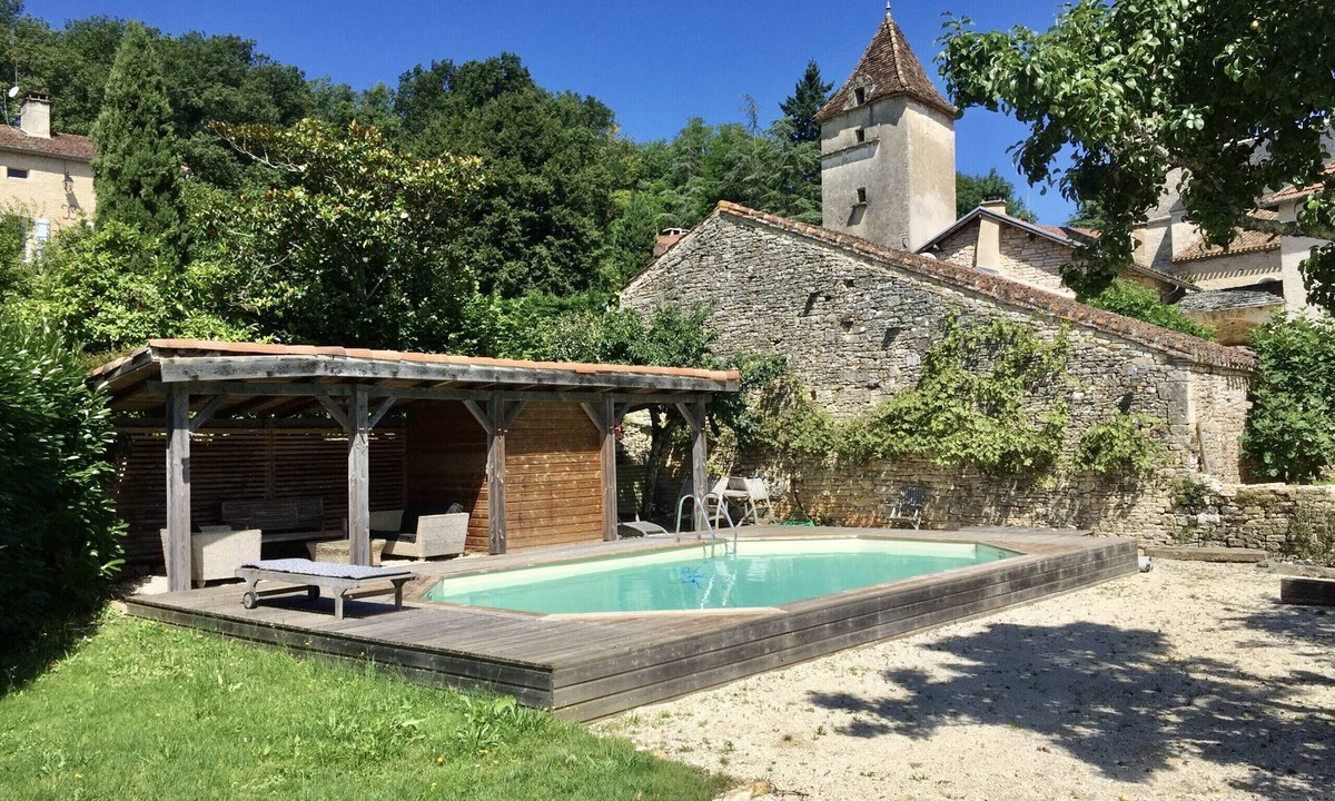 Pontcirq Villa | Villa du Clocher – Comfort, a pool, and the charm of the
