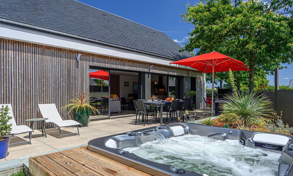 Crach House | Villa du Fort Espagnol by Interhome