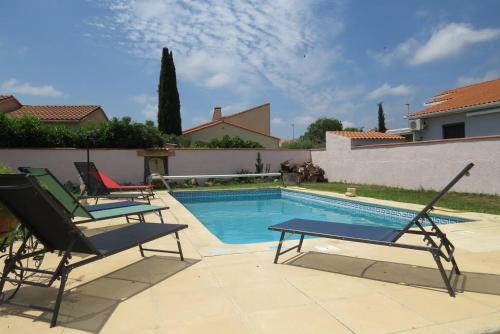 Saint-Hippolyte Villa | Villa familiale piscine privée 6 personnes Proche plage 6PC7