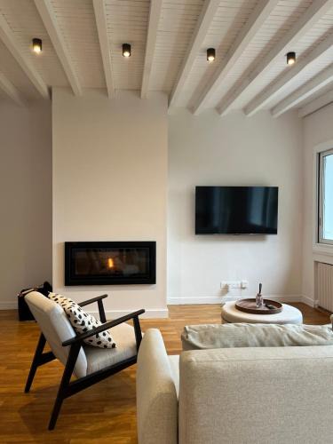 Veneux-les-Sablons Apartment | Villa Hortensia - Charming Cottage Near Fontainebleau