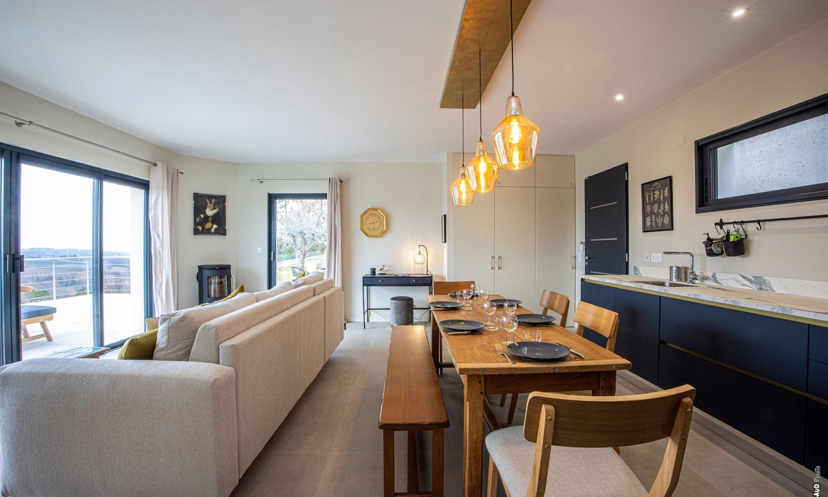 Salvagnac Villa | Villa Le Belvédère – Design & Panoramic View in Salvagnac