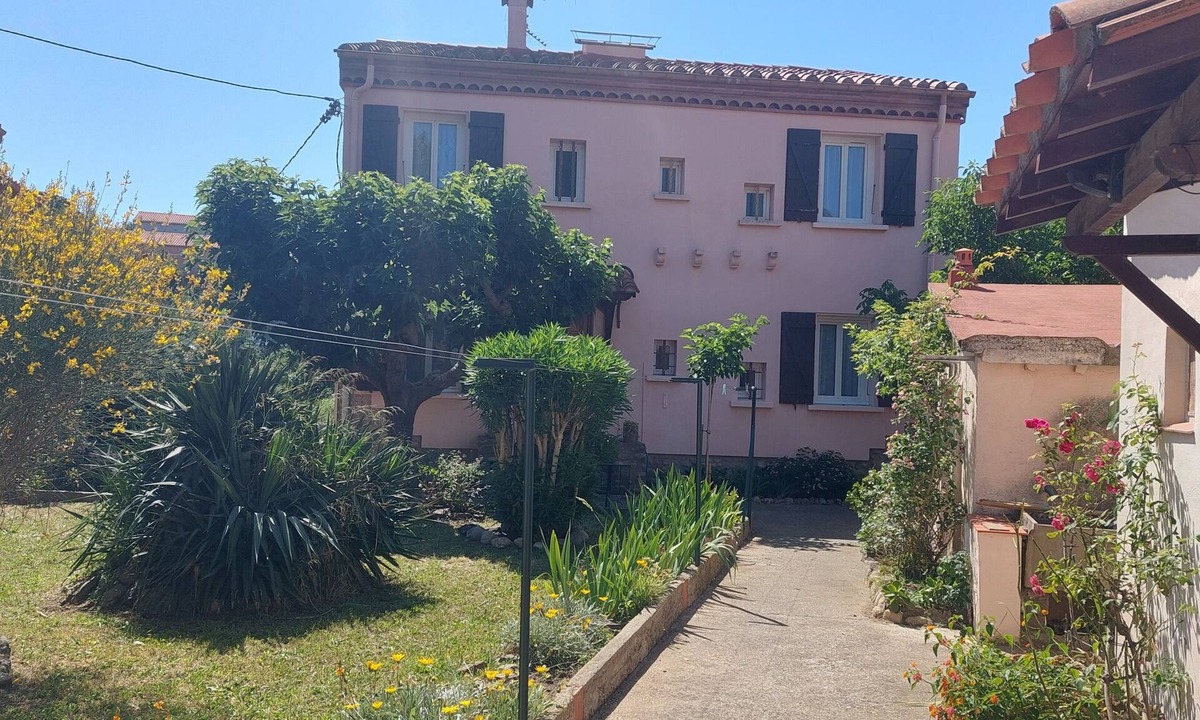 Collioure Villa | VILLA LE MAS ARDO - ALL COMFORTS FENCED GARDEN - 700M BEACHES - PYRENEES ORIENTALES