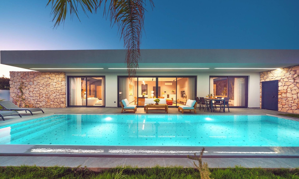 Side Villa | Villa Milo