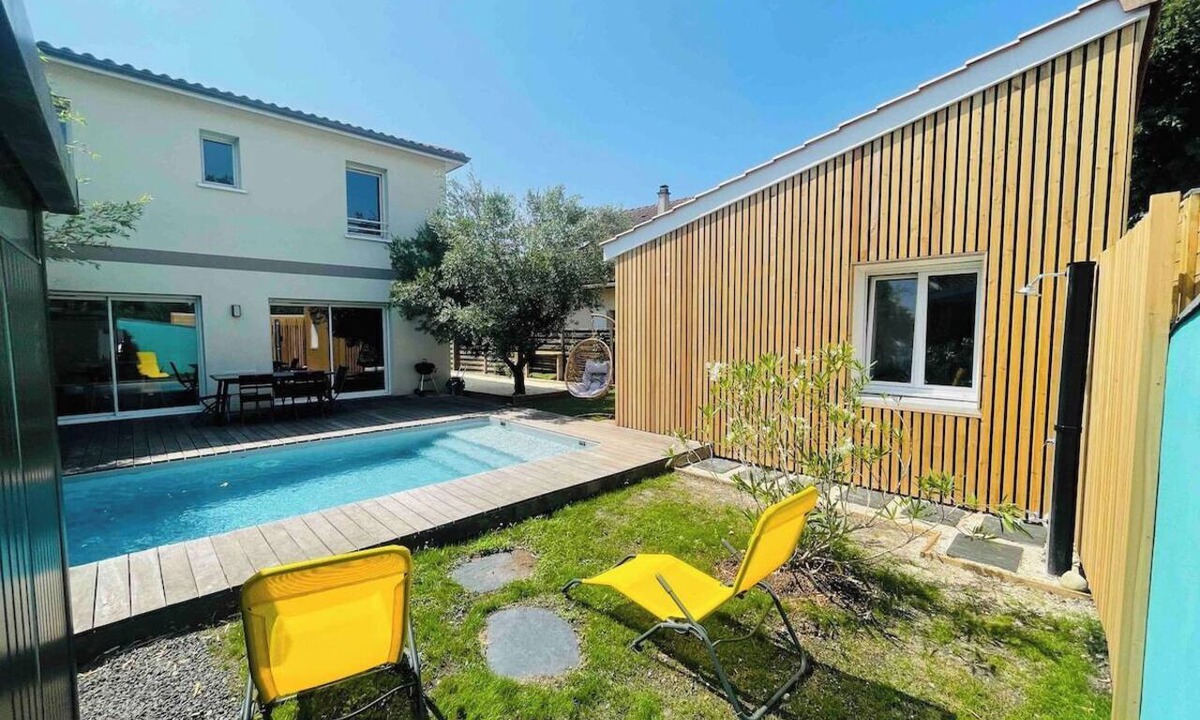 Pessac Villa | Villa Rafael Fun and Calm rental in Pessac