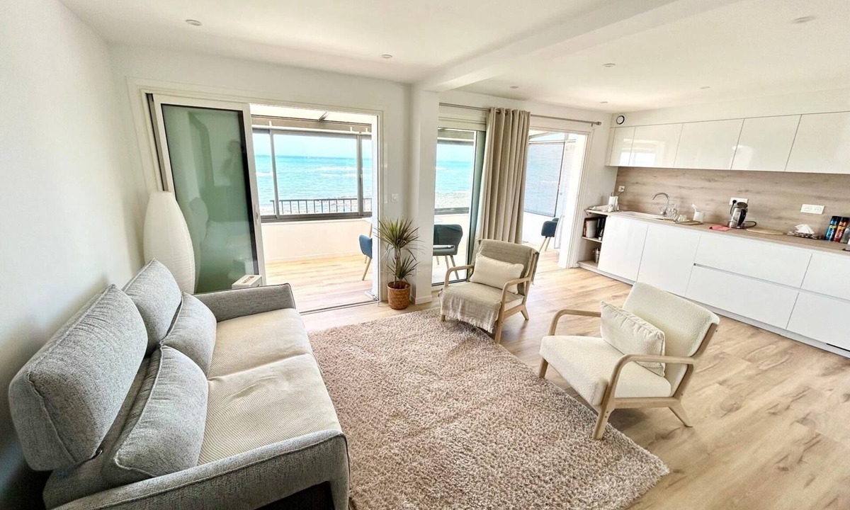 Urville-Nacqueville Villa | Villa Rosalie ★An Exceptional Sea View★