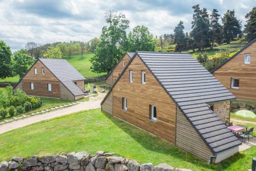 Aumont-Aubrac House | Village de gîtes Les Chalets de l'Aubrac
