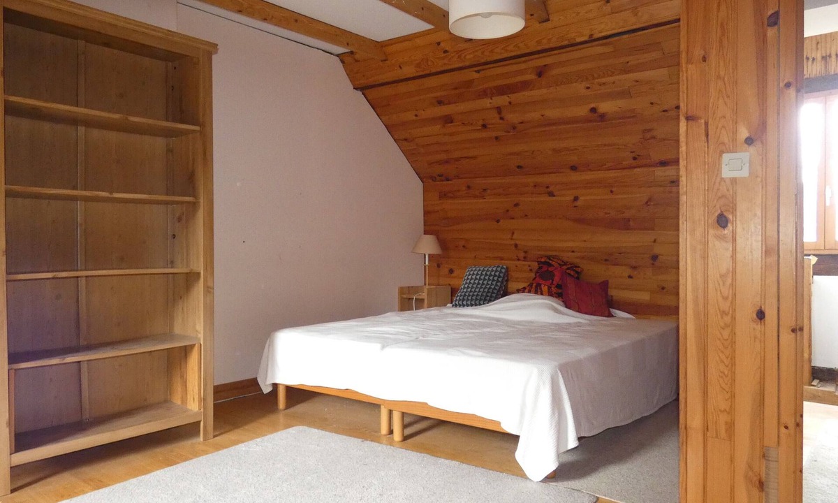 Saint-Mamet House | Village House in Naturally Cool Mountain Setting Near Bagnères de Luchon