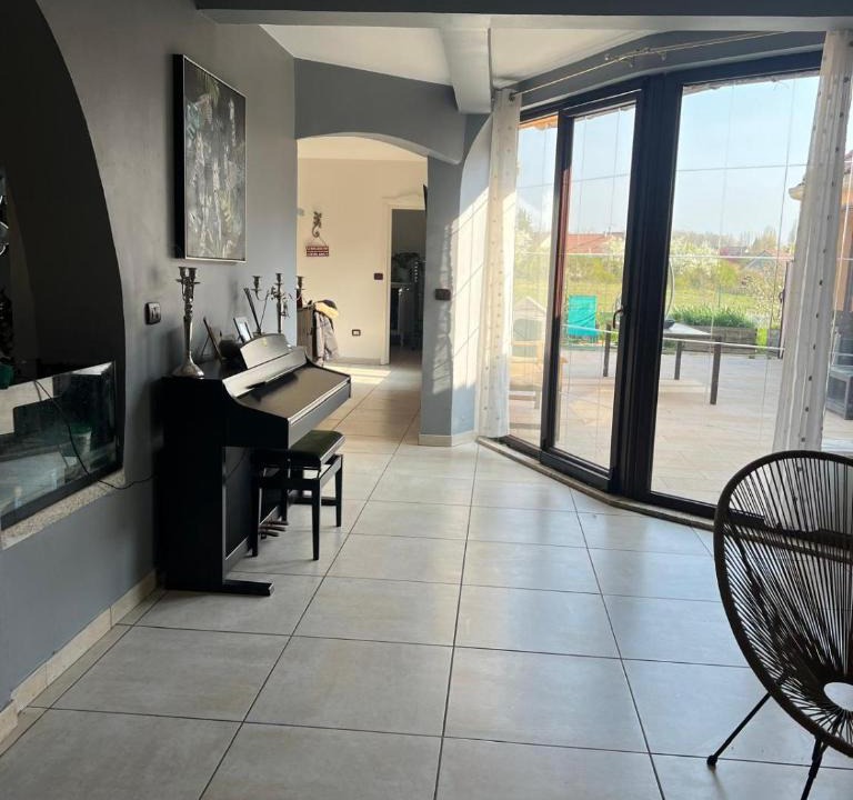 Bourges Villa | Villanna