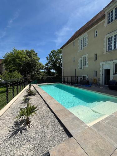 Excideuil Bed & Breakfast | Vue du Château d'Excideuil en chambres
