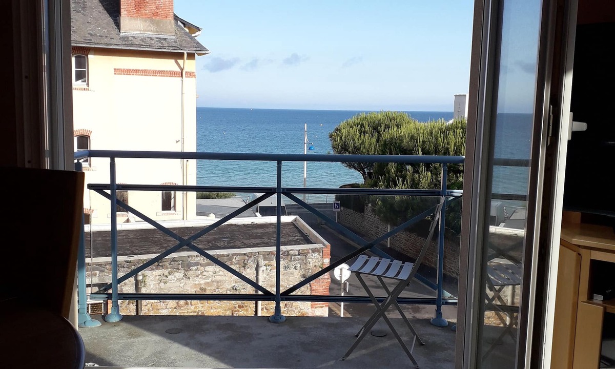 Pleneuf-Val-Andre Apartment | Vue mer à 50 m de la Plage, Appartement Tout Équipé