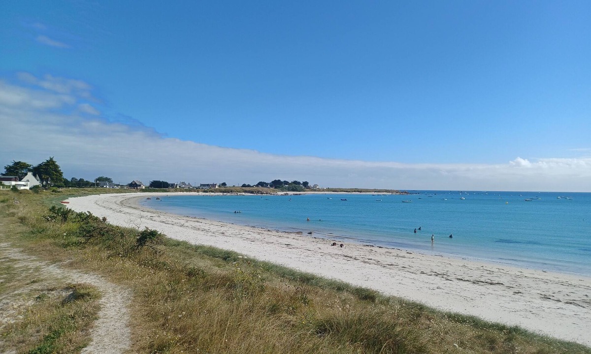 Plouneour-Trez House | WATERFRONT HOUSE, 50 M FROM THE BEACH