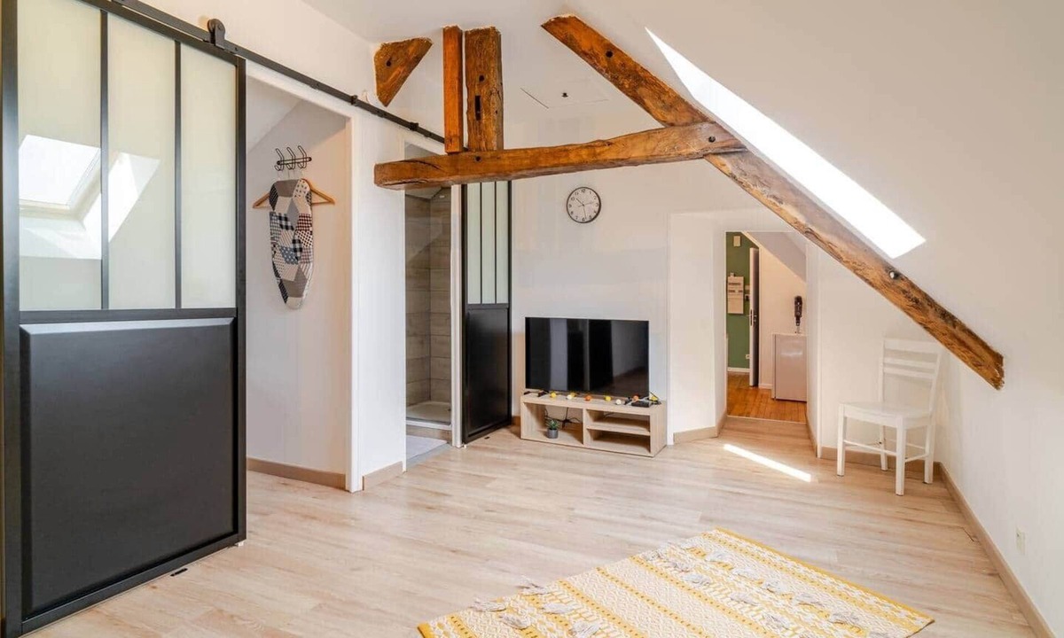 Carentan Apartment | Welcome to Marie & Guillaume's 2* rated home
