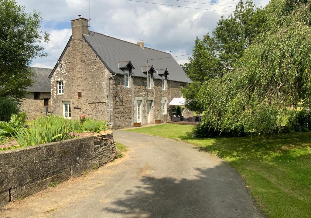 Fougerolles-du-Plessis Bed & Breakfast | Welcoming and peaceful bed and breakfast