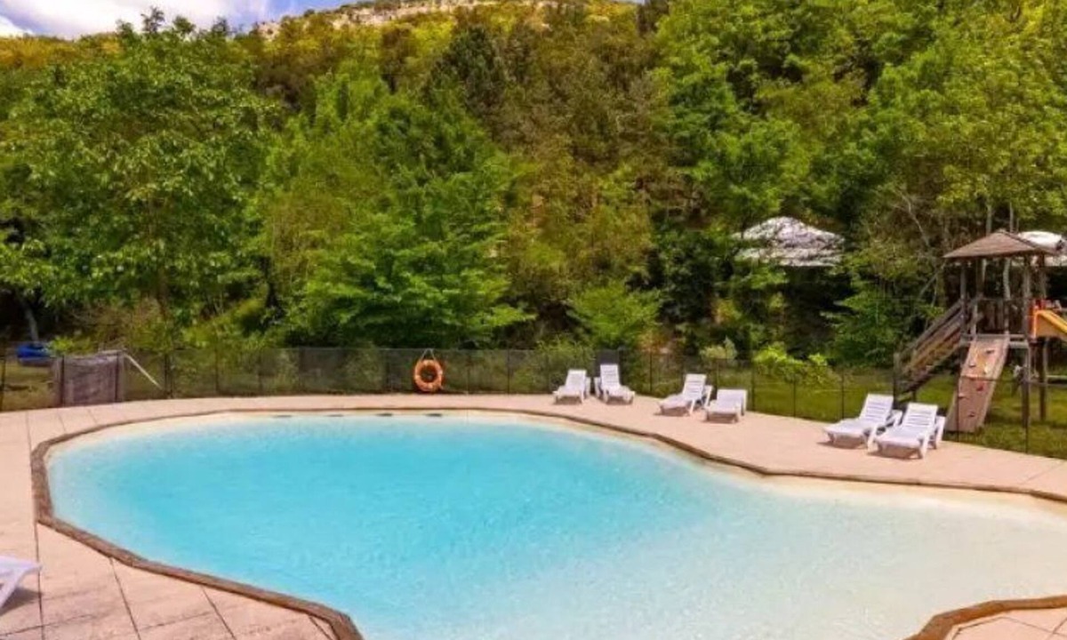 Fenouillet House | ZEcamping 2 étoiles pataugeoire piscine dog friendly chalet 38m2
