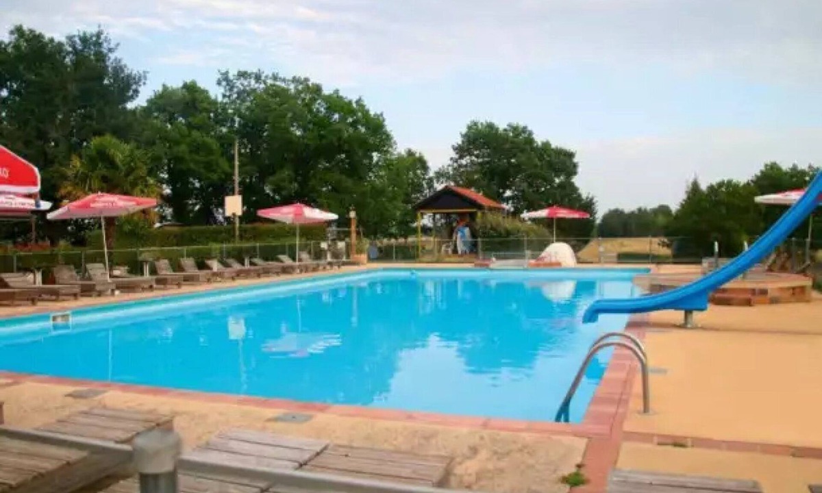 Devillac House | ZEcamping 3 étoiles piscine dog friendly locatif BBQ 32m2 6 pers