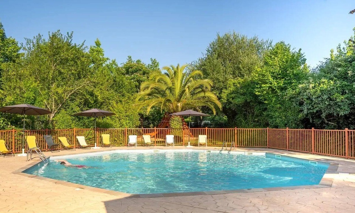 Urt House | ZEcamping 3* piscine animaux acceptés bien-être locatif TV clim 31m2