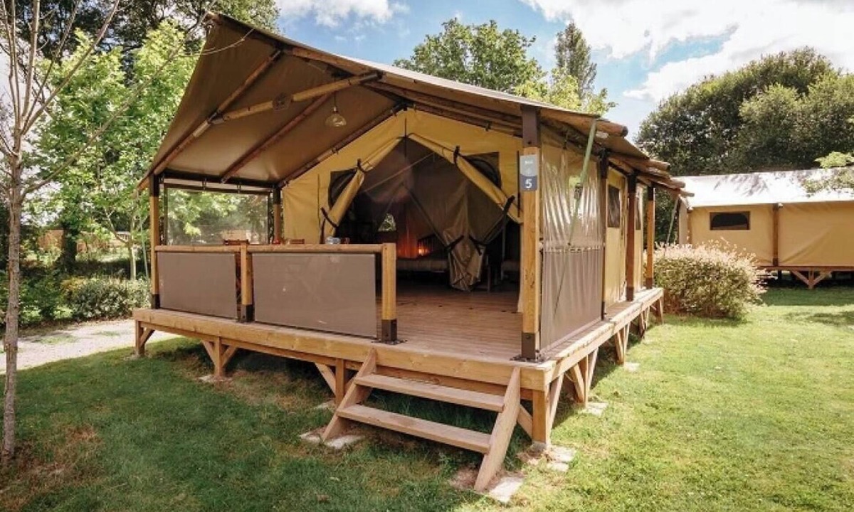 Caro House | ZEcamping 4 étoiles animé piscine couverte jacuzzi sauna locatif 32m2