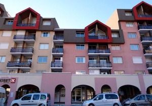 200m from resort center, 4th floor, balcony, tv, ski locker, 28m², Serre Chevalier