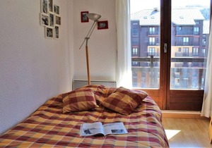 300m from resort center, 5th floor, balcony, tv, ski locker, 23m², Risoul