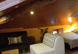 CHARMING 2/4-PERSON STUDIO IN THE CENTER OF OSSEJA, 2 KM FROM PUIGCERDA