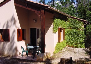 Family-friendly Holiday Resort * swimming pool, spa, tennis, games, bar, etc.