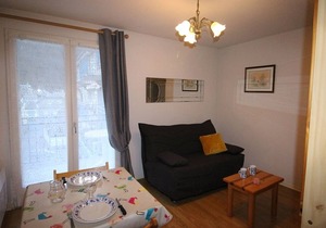 Quiet Studio Cabin, Parking, Balcony, Pets Allowed - 4 Pers. in Bagnères-de-Luchon