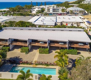 Surf Storey Shared Beach Shop 