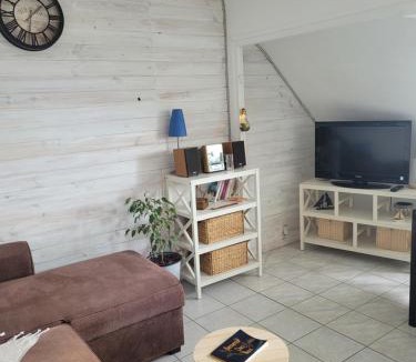 Larmor-Plage Apartment | À deux Pieds de l'océan !
