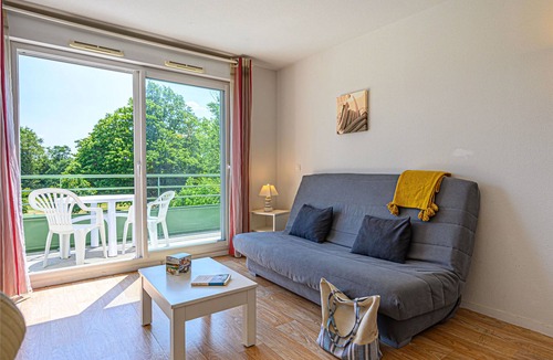 Plescop Apartment | À proximité de la plage | Accès piscine | Balcon