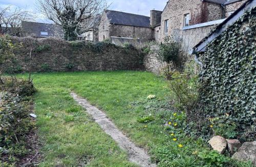 Jugon-les-Lacs-Commune-Nouvelle House | Élégante maison Bretonne rénovée cœur de village