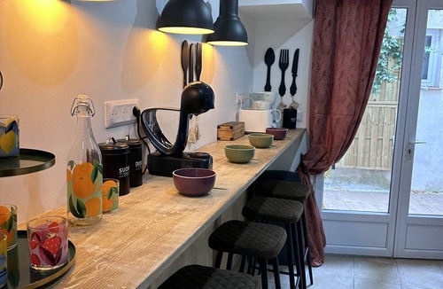 Carcassonne House | Élégante Maison Climatisée au Pied de la Cité