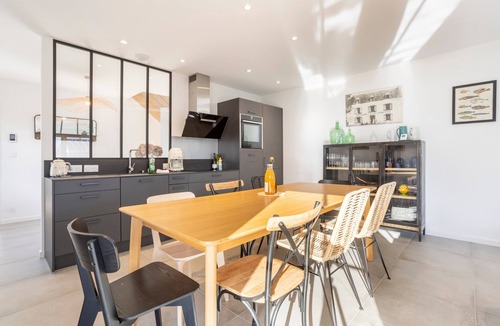 Saint-Guenole House | Ô Vagues de la Torche – Sauna – 300m from Pors Carn Beach – 4 Bedrooms