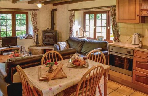Guern House | 1 bedroom accommodation in Guern