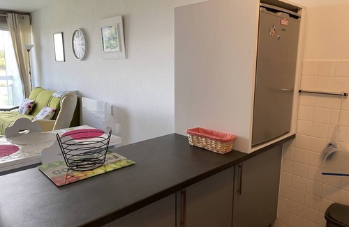 Saint-Cast-le-Guildo Apartment | 1 bedroom apartment facing Pen Guen beach, sleeps 6 with WIFI