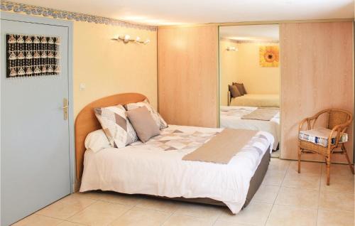 Muzillac Apartment | 1 Bedroom Beautiful Apartment In Muzillac